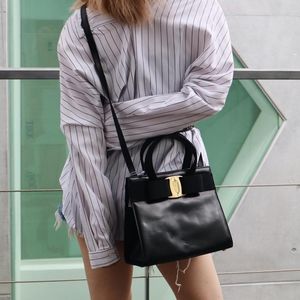 Ferragamo 🎀tote/crossbody bag